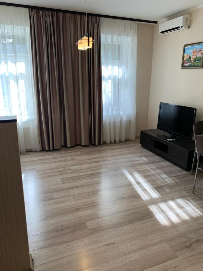 Excellent Apartment In The Center Of Odessa Ngoại thất bức ảnh